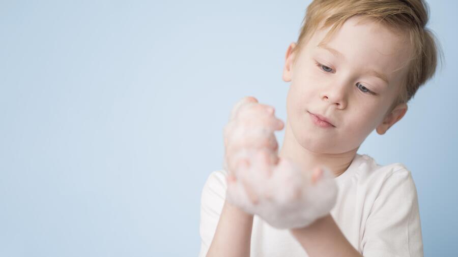 у дитини лущиться шкіра